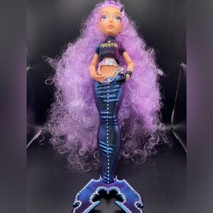 Mermaze Mermaidz Color Change Riviera Mermaid Fashion Doll